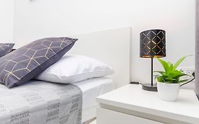 Apartments And Rooms Adriatic Suites